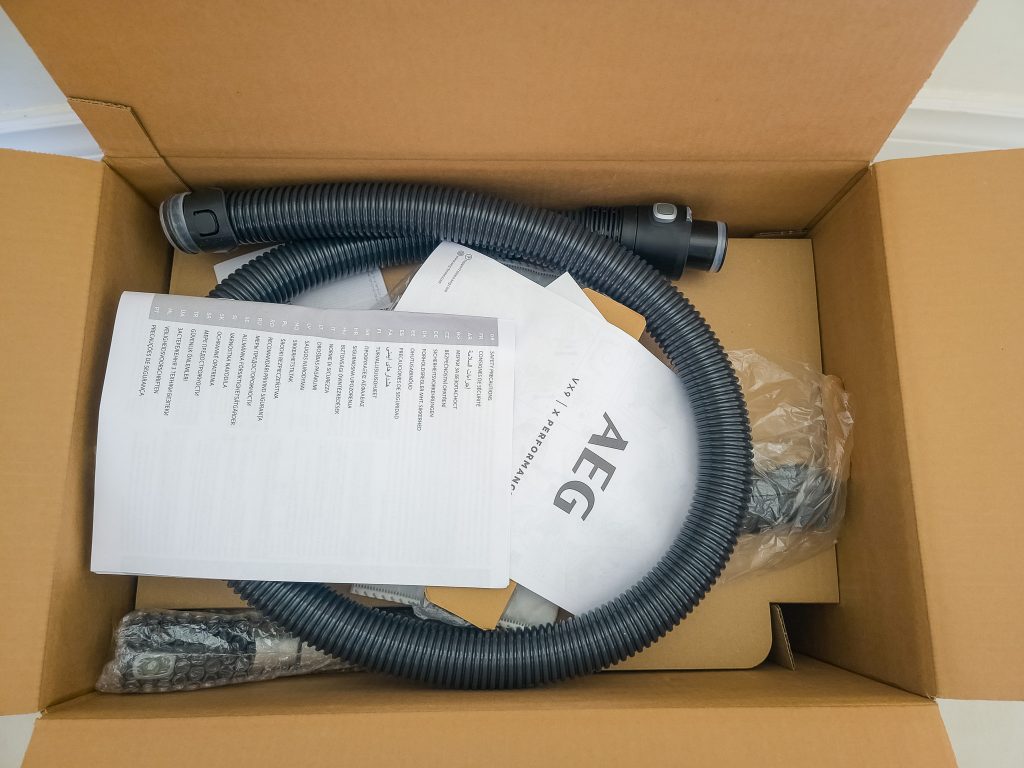 AEG VX9-2-ÖKO Staubsauger Verpackung geöffnet