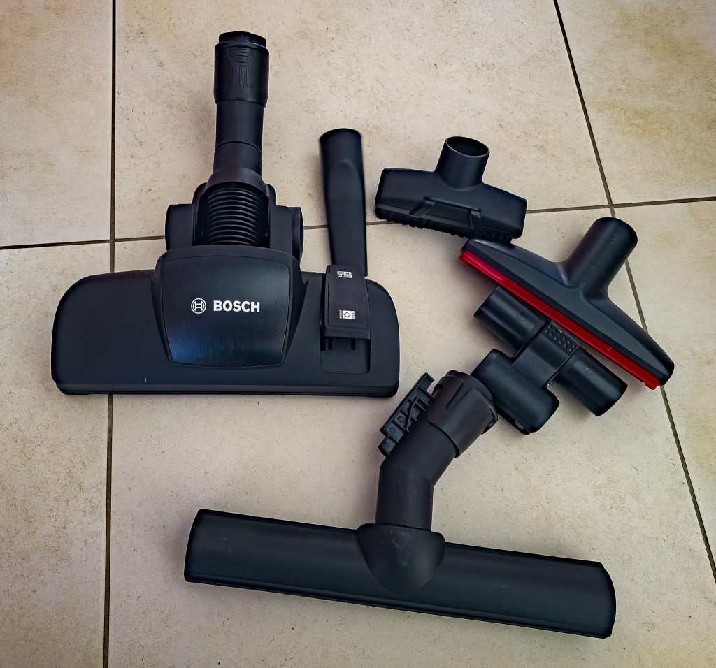 Bosch Serie 6 BGC41XSIL Staubsauger Bürsten und Düsen