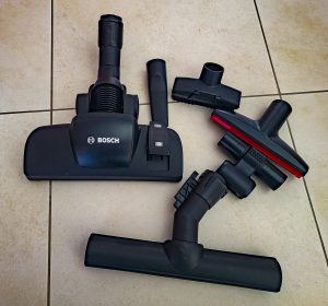 Bosch Serie 6 BGC41XSIL Staubsauger Bürsten und Düsen