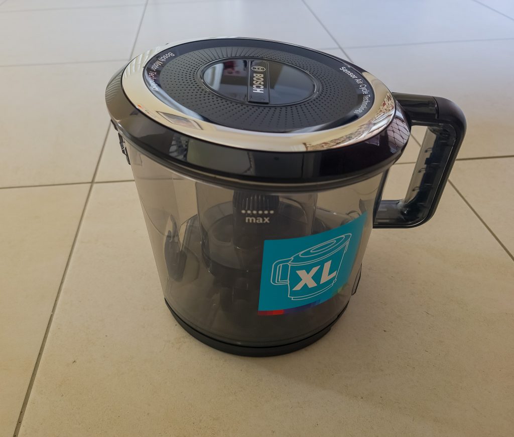Bosch Serie 6 BGC41XSIL Staubsauger Staubbehälter
