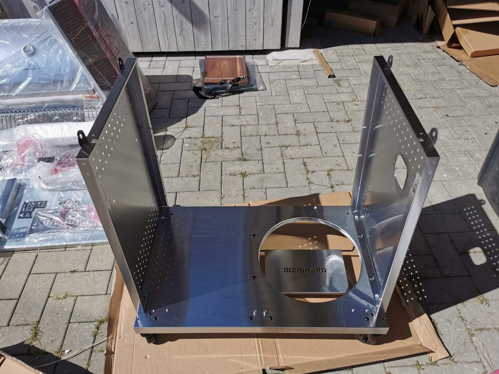 Burnhard Big Fred Deluxe 2023 Grillwagen Seitenteile