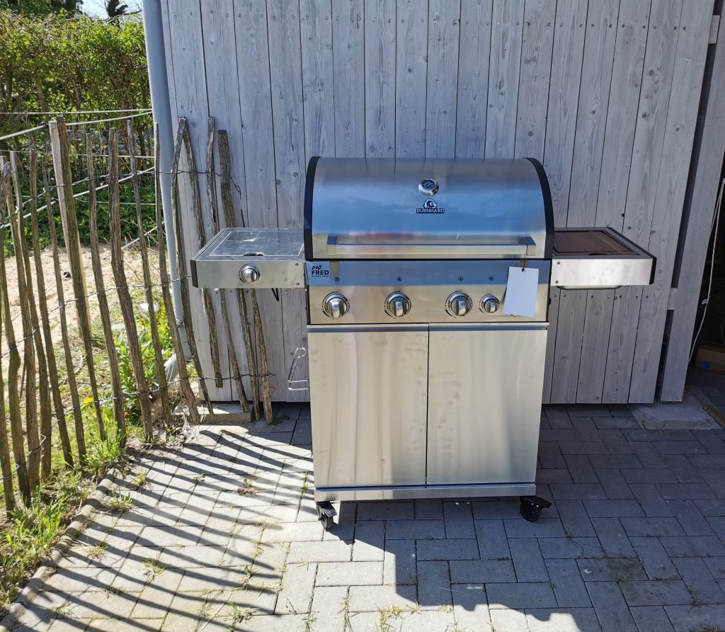 Burnhard Big Fred Deluxe 2023 fertig aufgebaut geschlossen