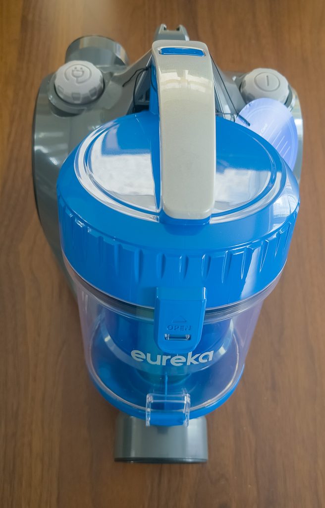 Eureka Whirlwind Staubsauger Ansicht von vorne