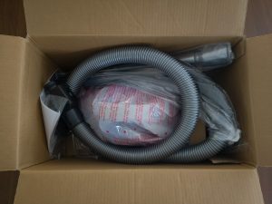 Eureka Whirlwind Staubsauger Verpackung geöffnet