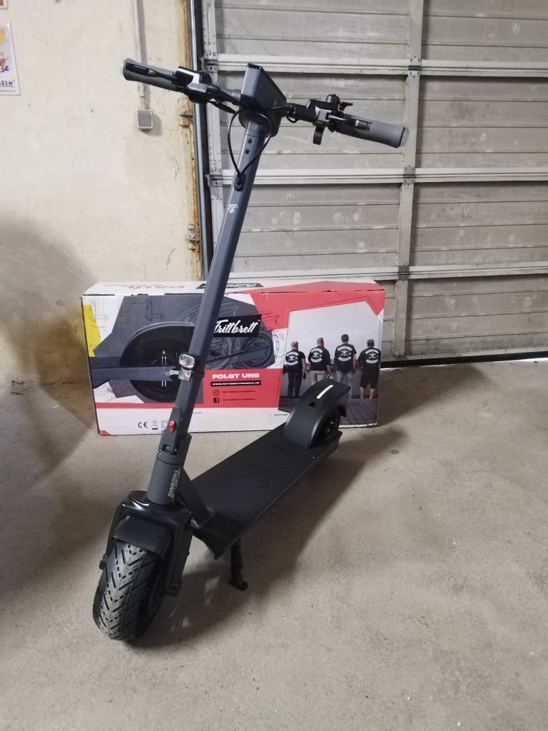 TRITTBRETT Paul Elektro-Scooter von vorn