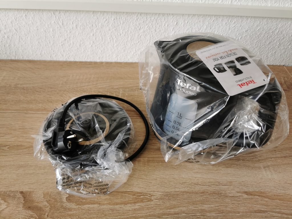 Tefal Includeo Wasserkocher Lieferumfang verpackt
