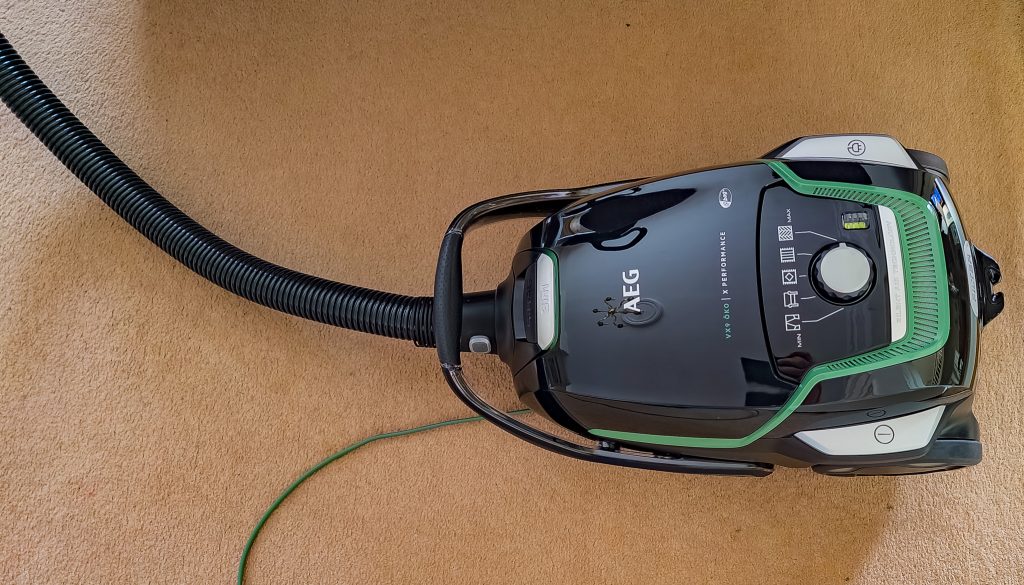 Test des AEG VX9-2-ÖKO Staubsauger