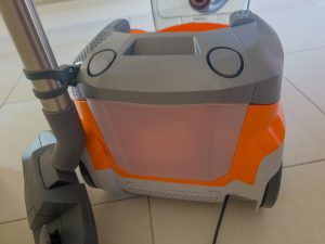 Thomas Pet and Family Aqua+ Staub- und Waschsauger Tank gefüllt