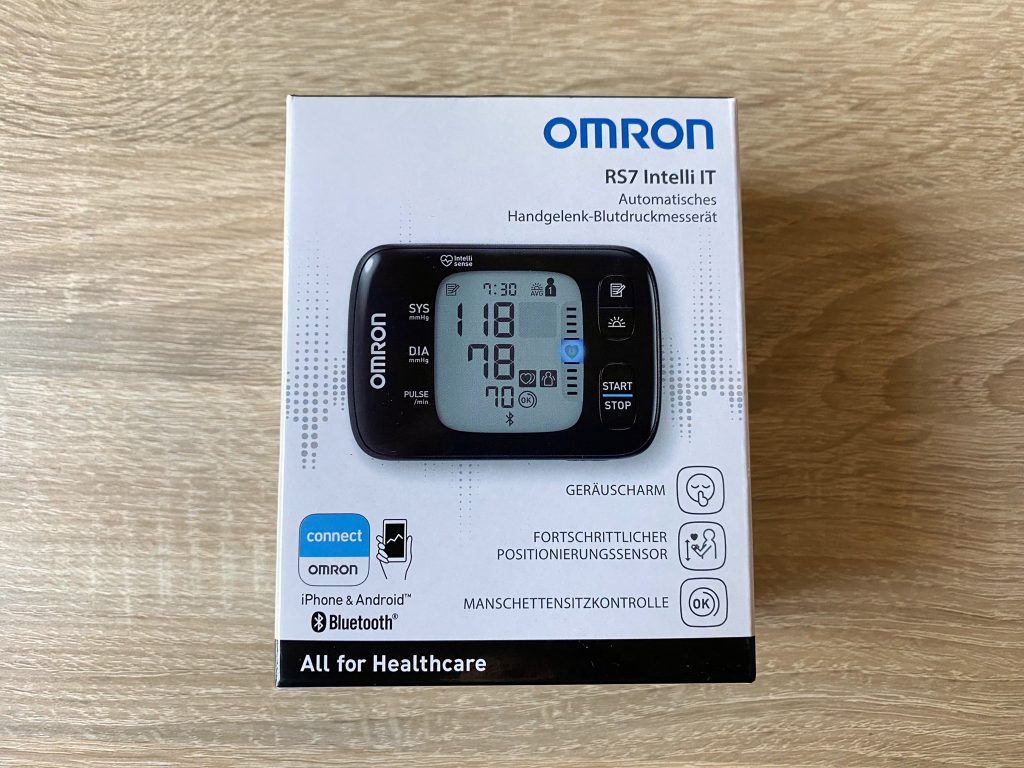 Omron RS7 Intelli IT Blutdruckmessgerät Verpackung