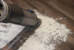 Eziclean Blaster F130 Handstaubsauger Mehltest