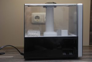 Newgen Medicals BF-610 Luftbefeuchter Seitenansicht