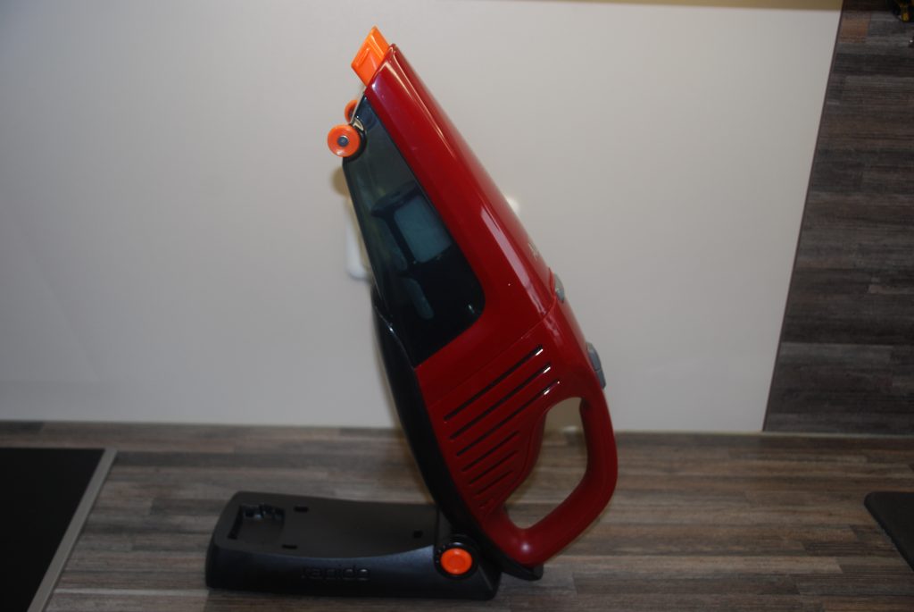 AEG HX6 Handstaubsauger aufgerichtete Ladestation