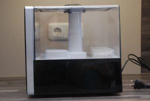 Newgen Medicals BF-610 Luftbefeuchter Seitenansicht 2