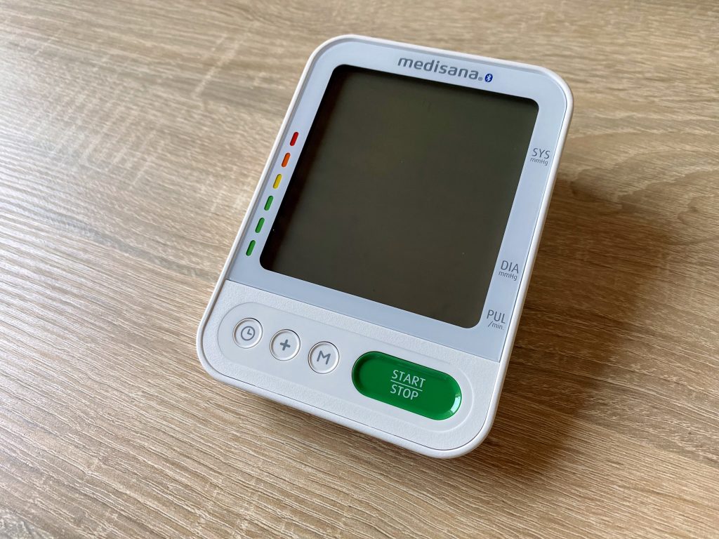 Medisana BU 584 Connect Blutdruckmessgerät Frontansicht
