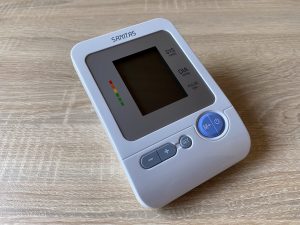 Sanitas SBM 21 Blutdruckmessgerät Frontansicht