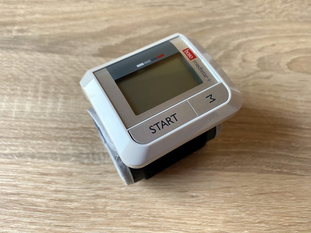 Boso Medistar+ Blutdruckmessgerät Frontansicht