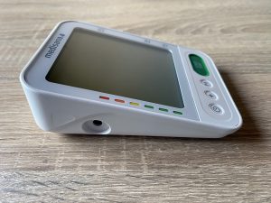 Medisana BU 584 Connect Blutdruckmessgerät Seitenansicht