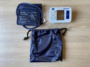 Veroval Compact Blutdruckmessgerät ausgepackt 3