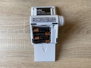 Braun ExactFit 3 Blutdruckmessgerät Batterien