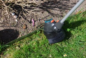 Gardena ComfortCut 23-18 Akku-Rasentrimmer Rasenkante Metall