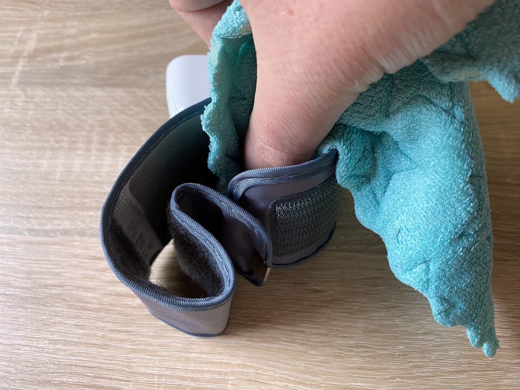 Beurer BC 28 Blutdruckmessgerät Reinigung Manschette