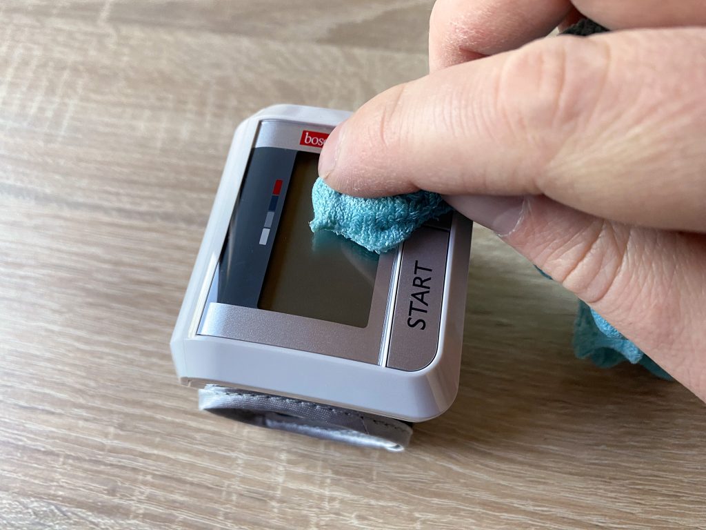 Boso Medistar+ Blutdruckmessgerät Renigung Gerät
