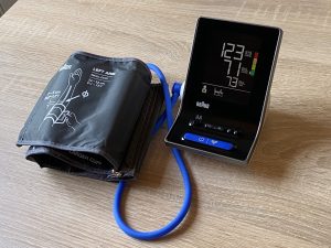 Braun ExactFit 3 Blutdruckmessgerät Anzeige Durchschnitt
