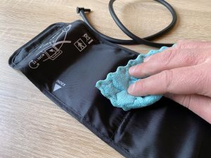 Medisana BU 516 Blutdruckmessgerät Reinigung Manschette