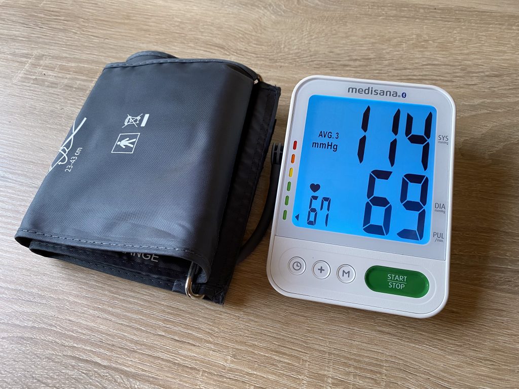Medisana BU 584 Connect Blutdruckmessgerät Anzeige Messwerte Mittelwert