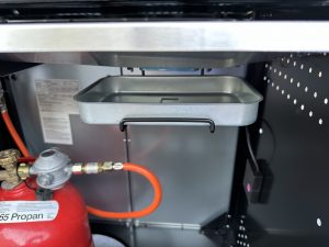 Grillfürst G310E Gasgrill Fleisch und Wurst Deckel zu