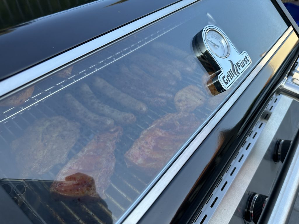 Grillfürst G310E Gasgrill Ansicht Sichtfenster