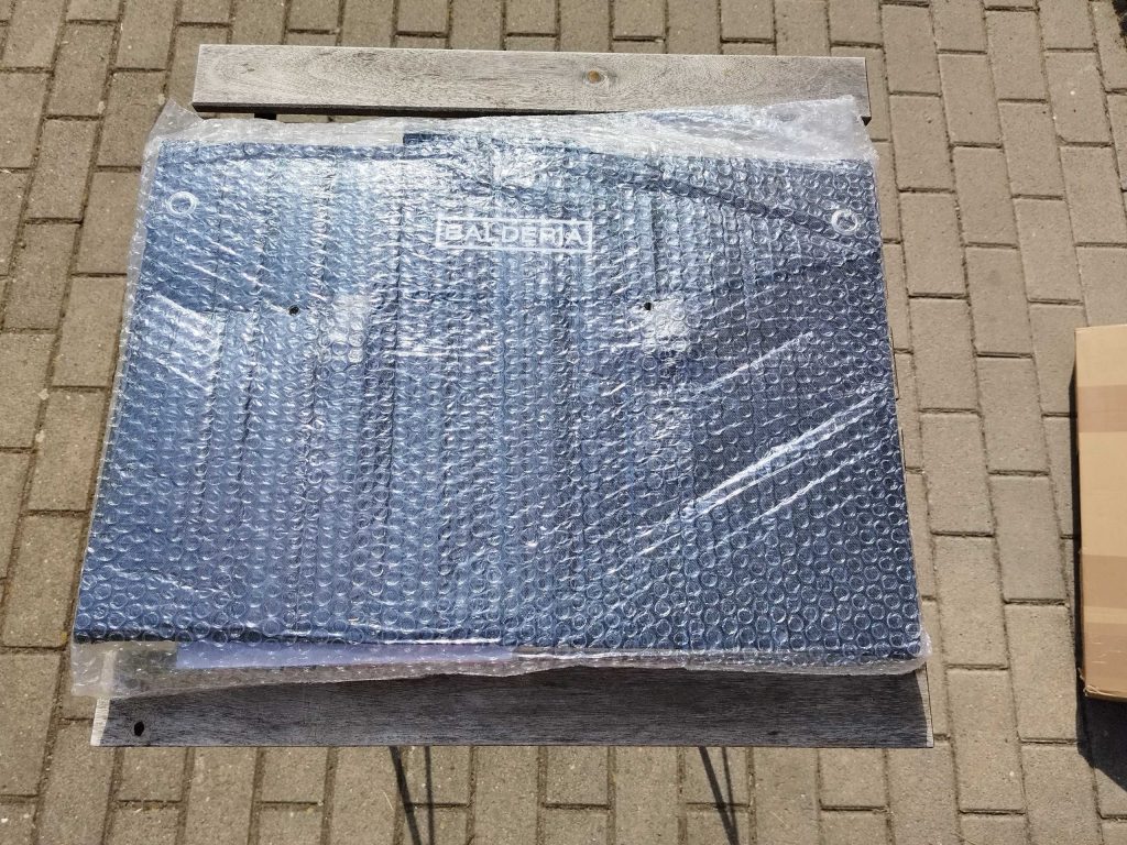 BALDERIA SP120 Solarboard in Noppenfolie verpackt