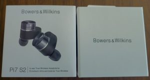 Bowers & Wilkins Pi7 S2 In-Ear-Bluetooth-Kopfhörer Verpackung geöffnet