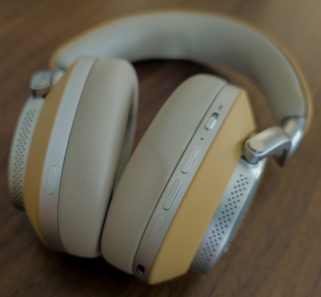 Bowers & Wilkins Px8 Over-Ear-Kopfhörer Ansicht von oben