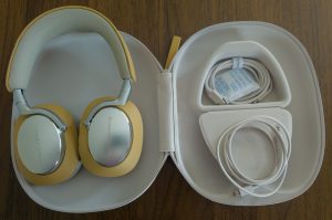 Bowers & Wilkins Px8 Over-Ear-Kopfhörer mit Zubehör
