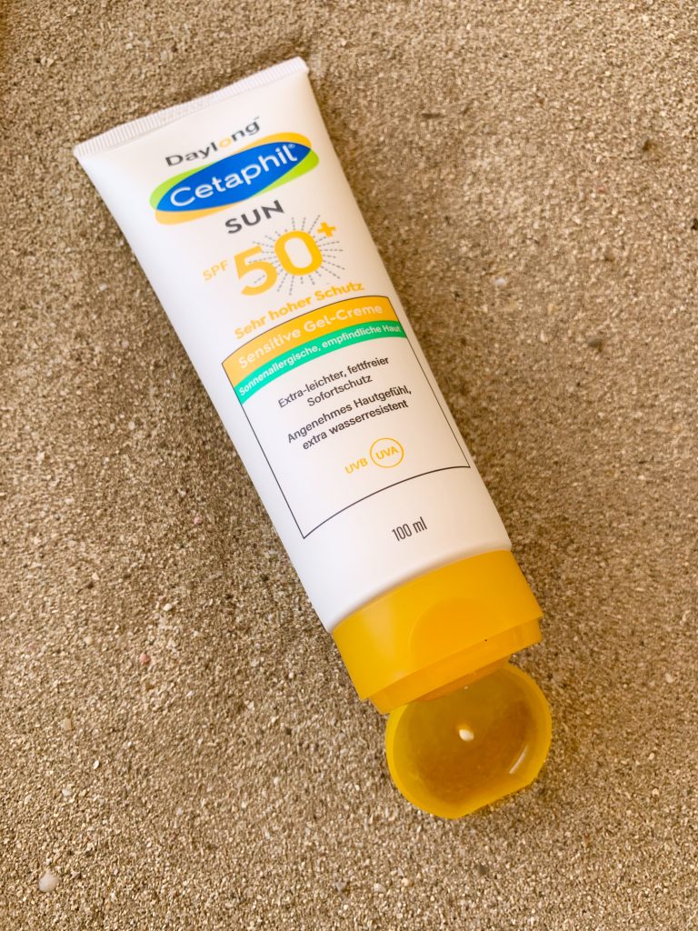 Daylong-Cetaphil-Sonnencreme-Ansicht-Vorderseite-göffnet