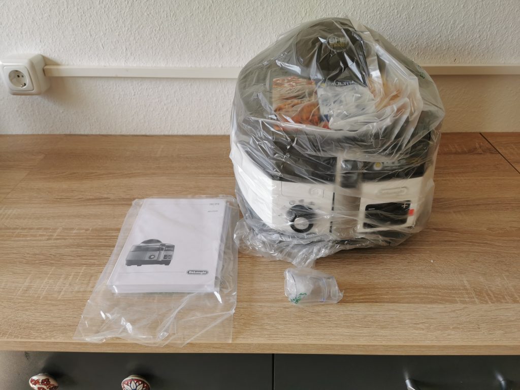 De'Longhi MultiFry Extra Chef Heißluftfritteuse ausgepackt