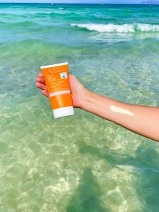 Eau Thermale Avène Intense Protect Sonnencreme Konsistenz