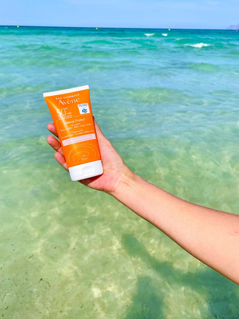 Eau Thermale Avène Intense Protect Sonnencreme nach dem Einreiben