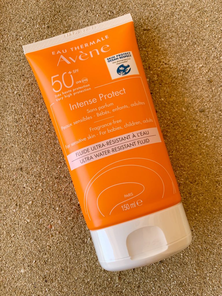 Eau-Thermale-Avène-Intense-Protect-Sonnencreme-von-vorne