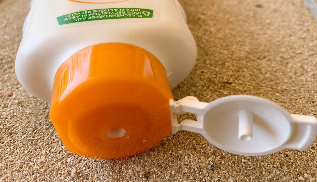 GARNIER AMBRE SOLAIRE Hydra 24h Sonnencreme Nahaufnahme Verschluss