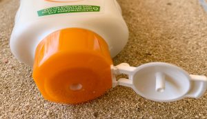 GARNIER AMBRE SOLAIRE Hydra 24h Sonnencreme Nahaufnahme Verschluss