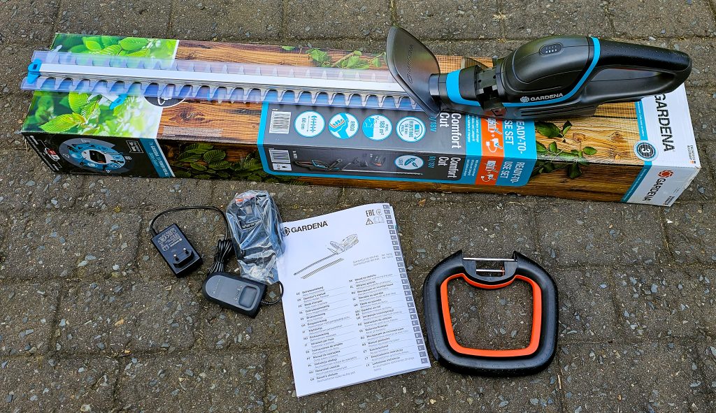 Gardena ComfortCut 60 18V-P4A Ready-To-Use Set Akku-Heckenschere Lieferumfang