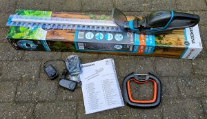 Gardena ComfortCut 60 18V-P4A Ready-To-Use Set Akku-Heckenschere Lieferumfang
