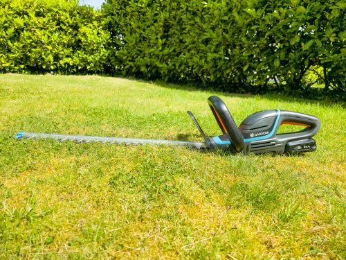 Gardena ComfortCut 60 18V-P4A Ready-To-Use Set Akku-Heckenschere