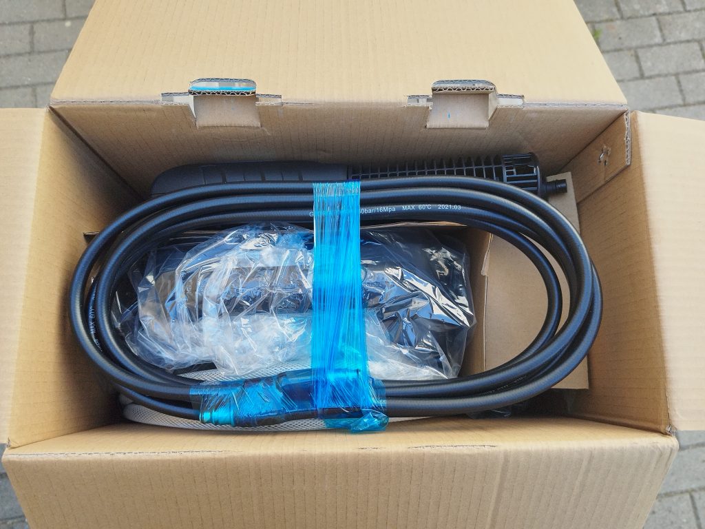 Gloria MultiJet 36V Hochdruckreininger in geöffneter Verpackung
