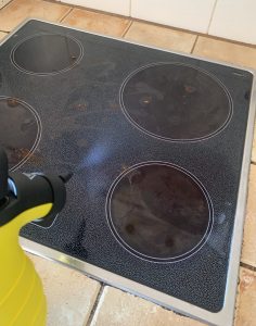 H.Koenig NV60 Handdampfreiniger Kochfeld-Reinigung in Aktion