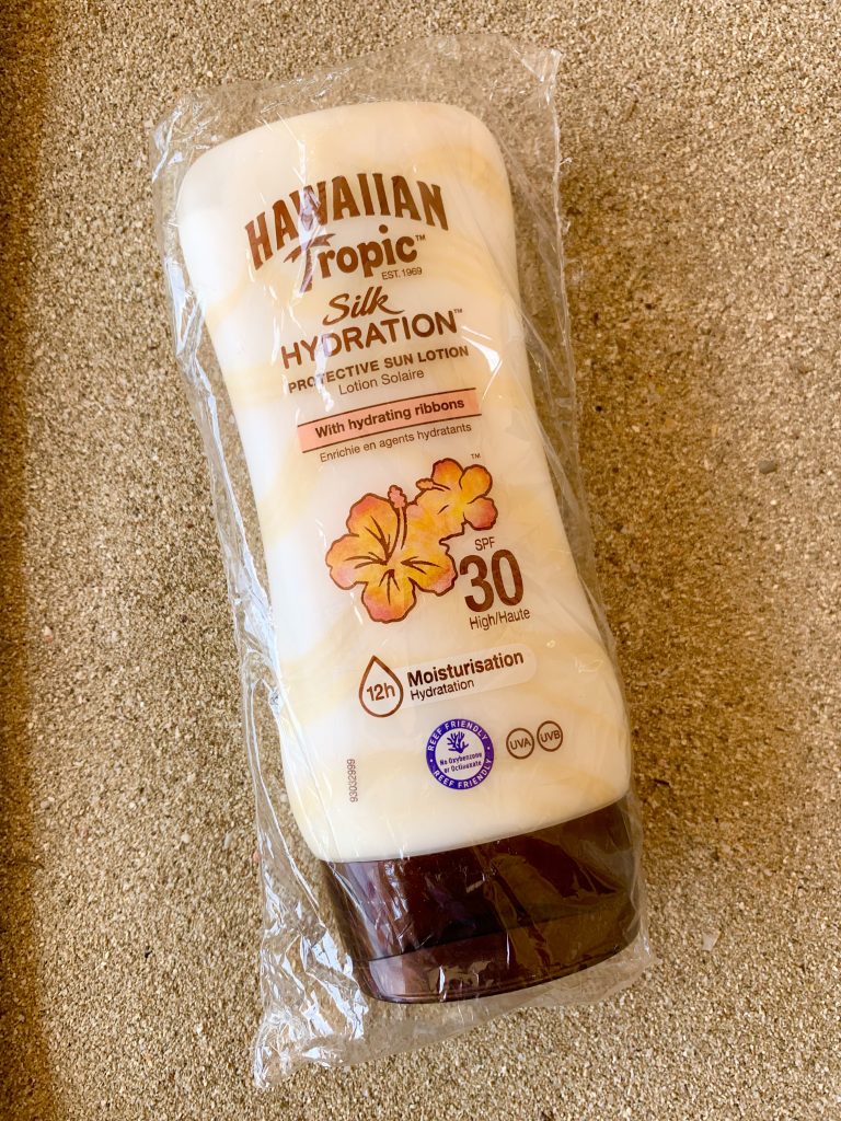Hawaiian-Tropic-Silk-Hydration-Protective-Sonnencreme-in-Schutzfolie
