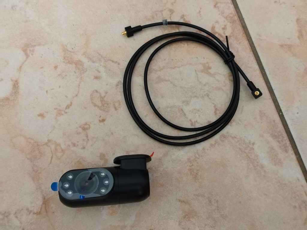 Innenraum-Modul der Viofo A139 Pro Dashcam mit Koaxialkabel