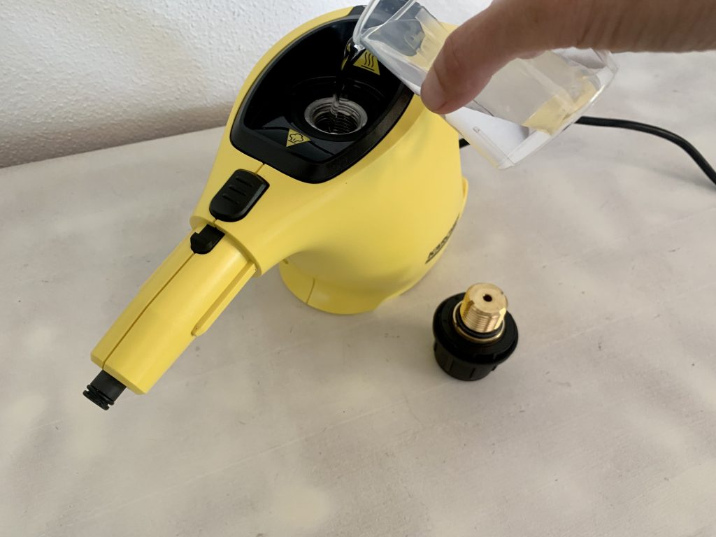 Kärcher Dampfreiniger SC 1 EasyFix Handdampfreiniger Befüllen mit Wasser